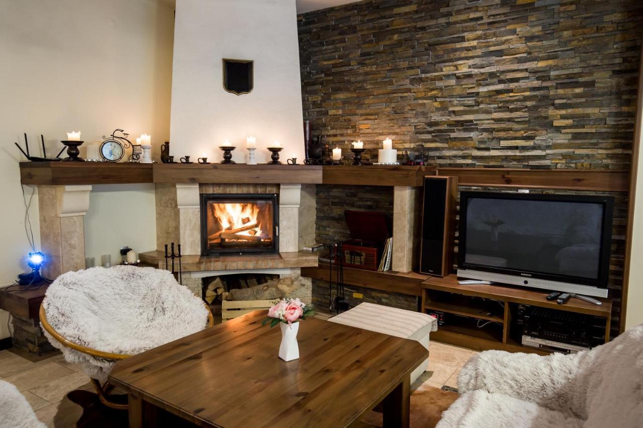 מלון Lotrioara River Retreat מראה חיצוני תמונה