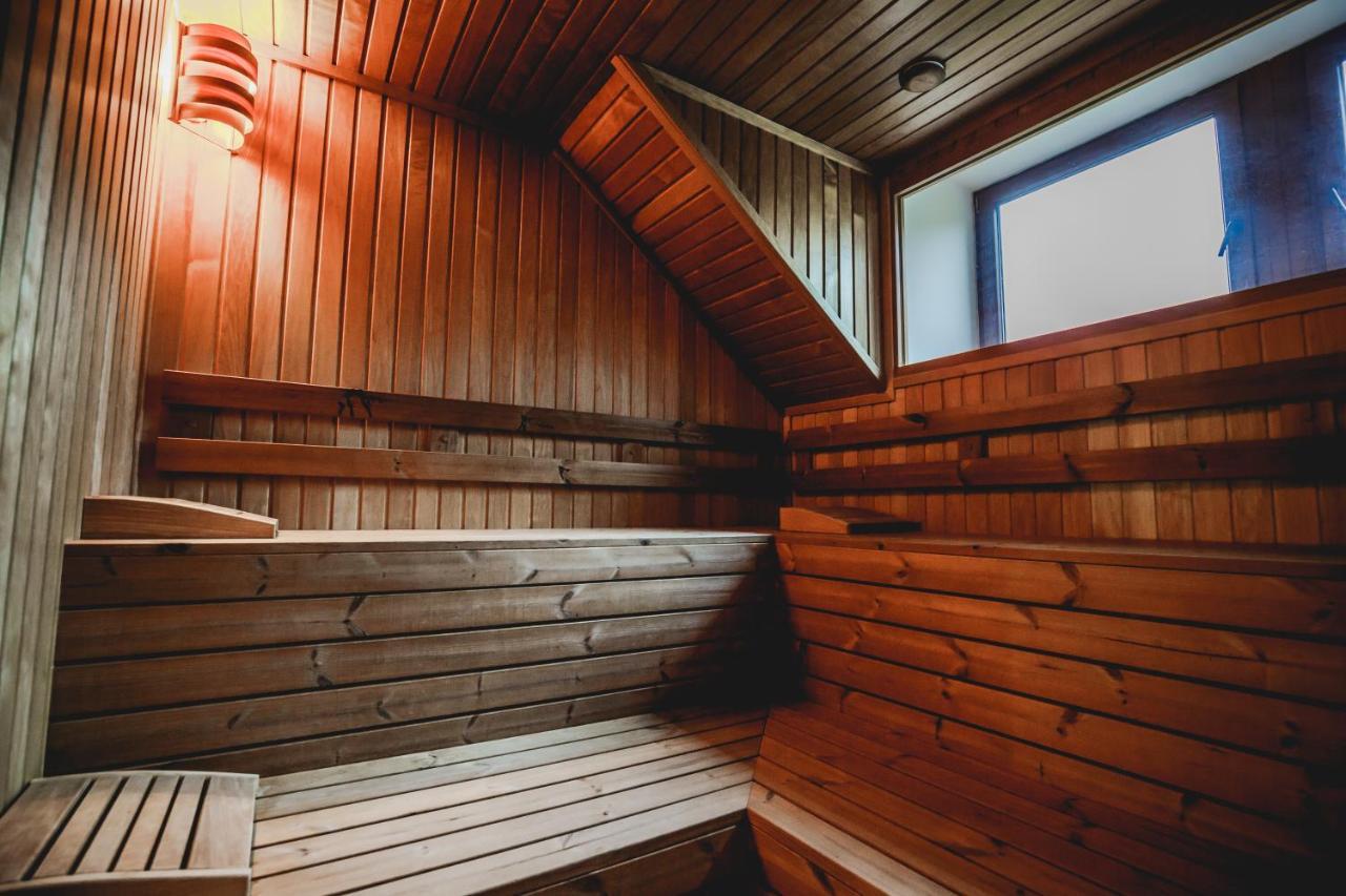 מלון Lotrioara River Retreat מראה חיצוני תמונה