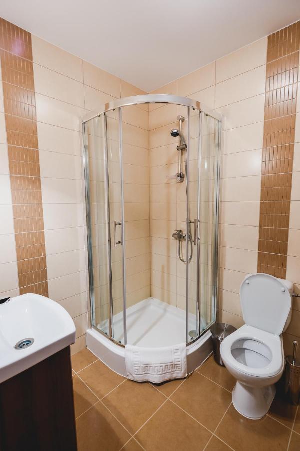 מלון Lotrioara River Retreat מראה חיצוני תמונה
