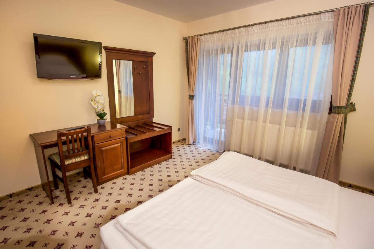 מלון Lotrioara River Retreat מראה חיצוני תמונה